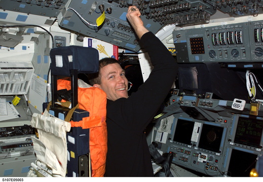 STS107-E-05003