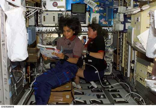 STS107-E-05018