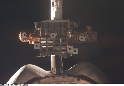STS095-E-5143
