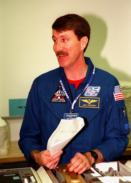 KSC-99PP-0375.jpg