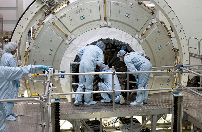 KSC-03PD-1882.jpg