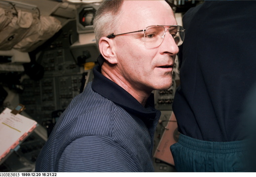 STS103-E-5015