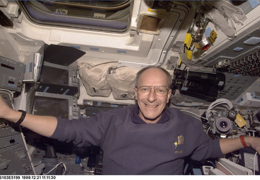 STS103-E-5199