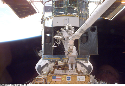 STS103-E-5209