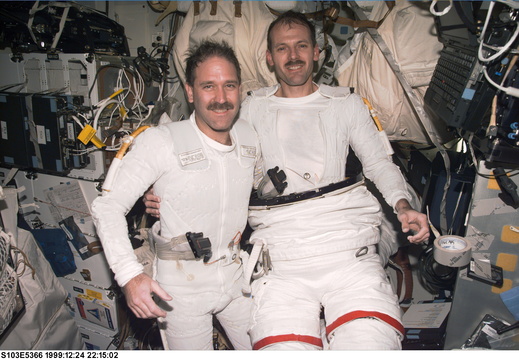 STS103-E-5366