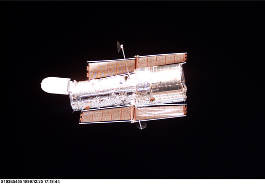 STS103-E-5455