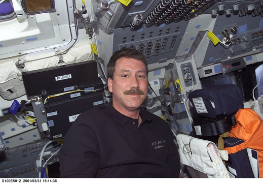 STS100-E-5012