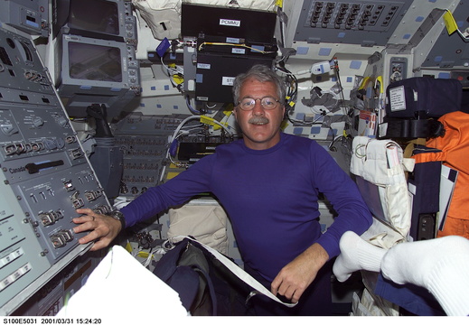 STS100-E-5031