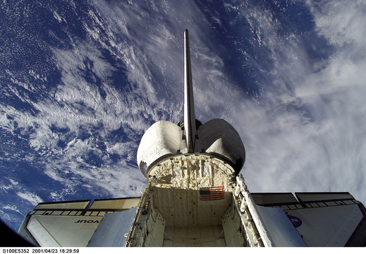 STS100-E-5352
