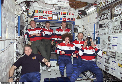 STS102-E-5228