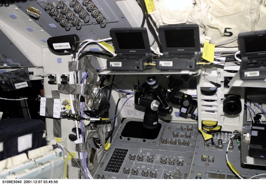 STS108-E-5040