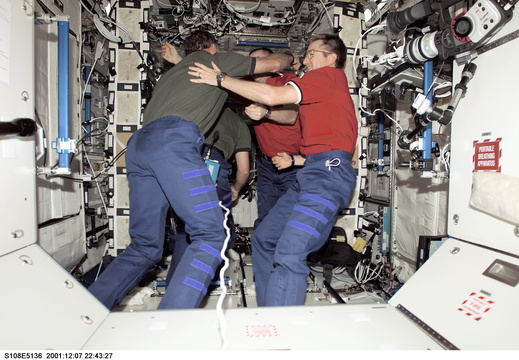 STS108-E-5136