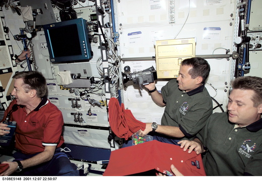 STS108-E-5148