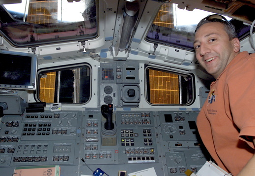 STS109-E-5063