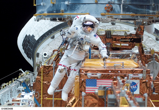 STS109-E-5406