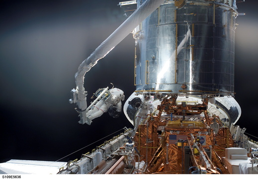 STS109-E-5636