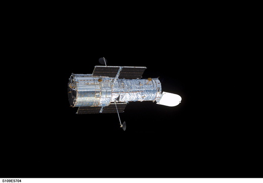STS109-E-5704