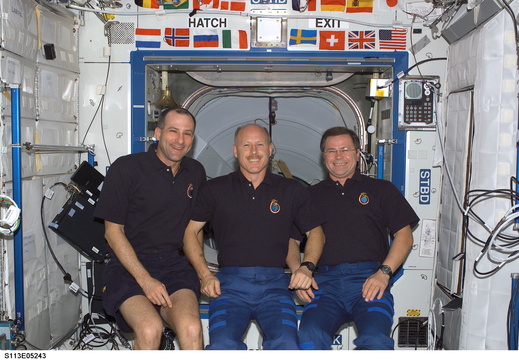 STS113-E-05243