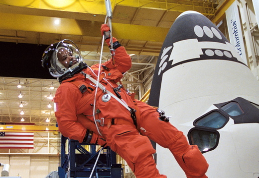 JSC2002-01563