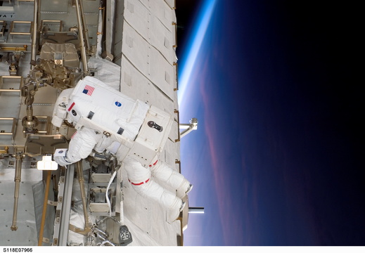 STS118-E-07966