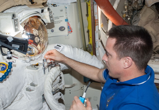 NASA astronaut Chris Cassidy - 9667910602 65f58e87da o