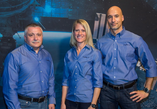 Expedition 36 37 Crew Members - 8590307050 22a87210be o