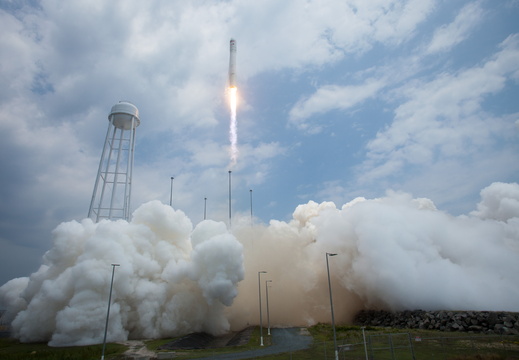 201407130016hq Antares Orbital-2 Mission Launch - 14466777967 73d632288f o