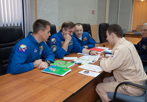 Expedition 35 36 Crew Members - 8578715096 37f983d85f z