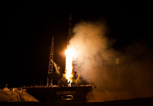 Expedition 40 Launch - 14744105192 cf2150fe65 o