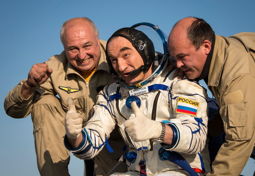 Expedition 40 Soyuz TMA-12M Landing - 15020804320 a24bbfc429 o