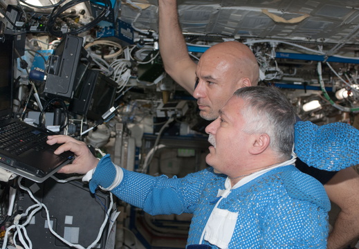 Astronaut Luca Parmitano and Cosmonaut Fyodor Yurchikhin - 9182700701 fdf856a254 o