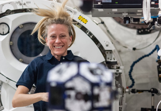 Astronaut Karen Nyberg with SPHERES - 9547664236 54c74ae1a6 o