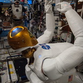 Astronaut Chris Cassidy and Robonaut 2 - 9473504820_05e8e71c63_o.jpg