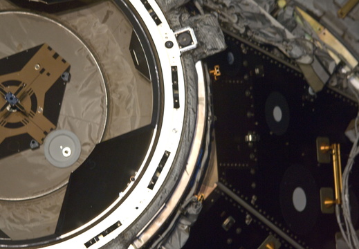 STS134-E-06817