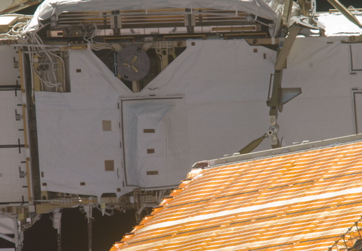 STS134-E-10351