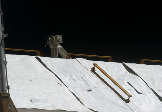 STS134-E-08733