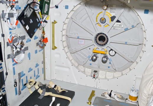 STS134-E-07095