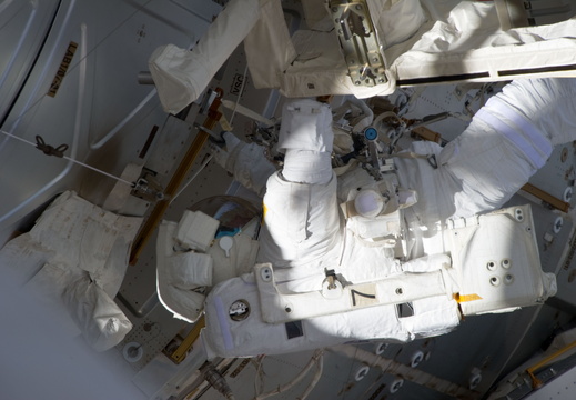 STS134-E-09010