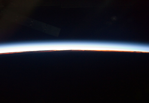 STS134-E-08936