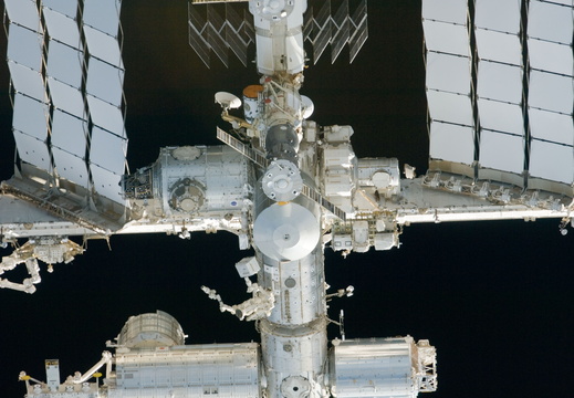 STS134-E-06629