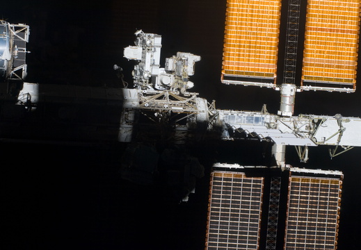 STS134-E-10485