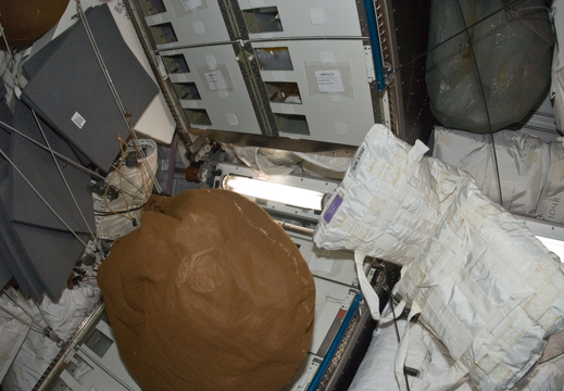 STS134-E-09183
