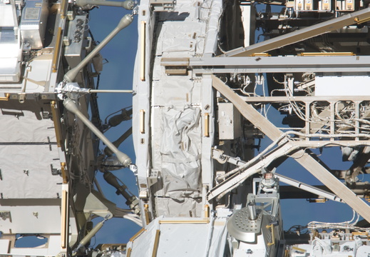 STS134-E-10644