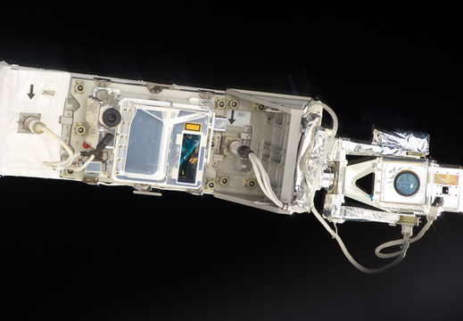 STS134-E-06451
