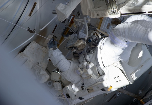 STS134-E-09011