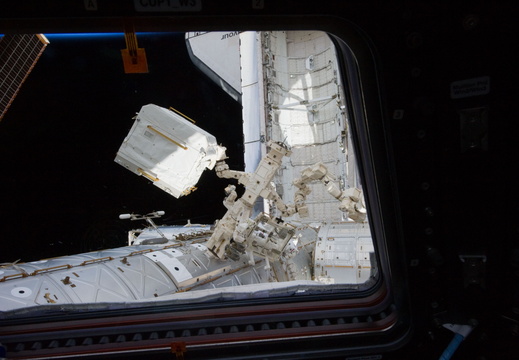 STS134-E-07722