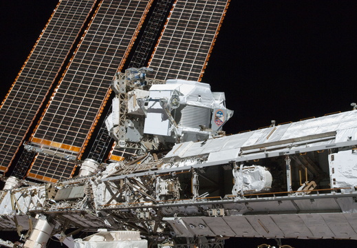 STS134-E-09290