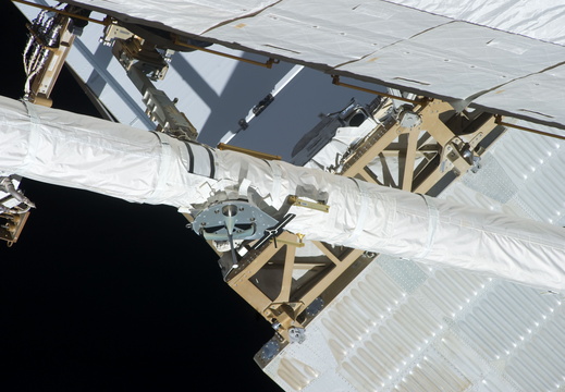 STS134-E-11223