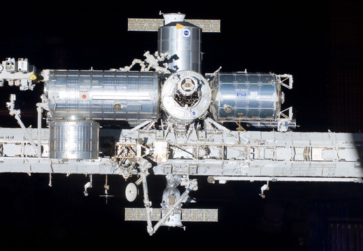 STS134-E-10571