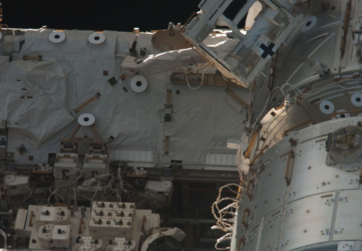STS134-E-11391